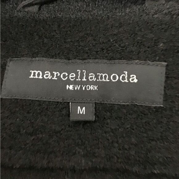 Marcellamoda Black Hooded Belted Wrap Asymmetrical Hem Sweater Size Medium - Picture 8 of 15